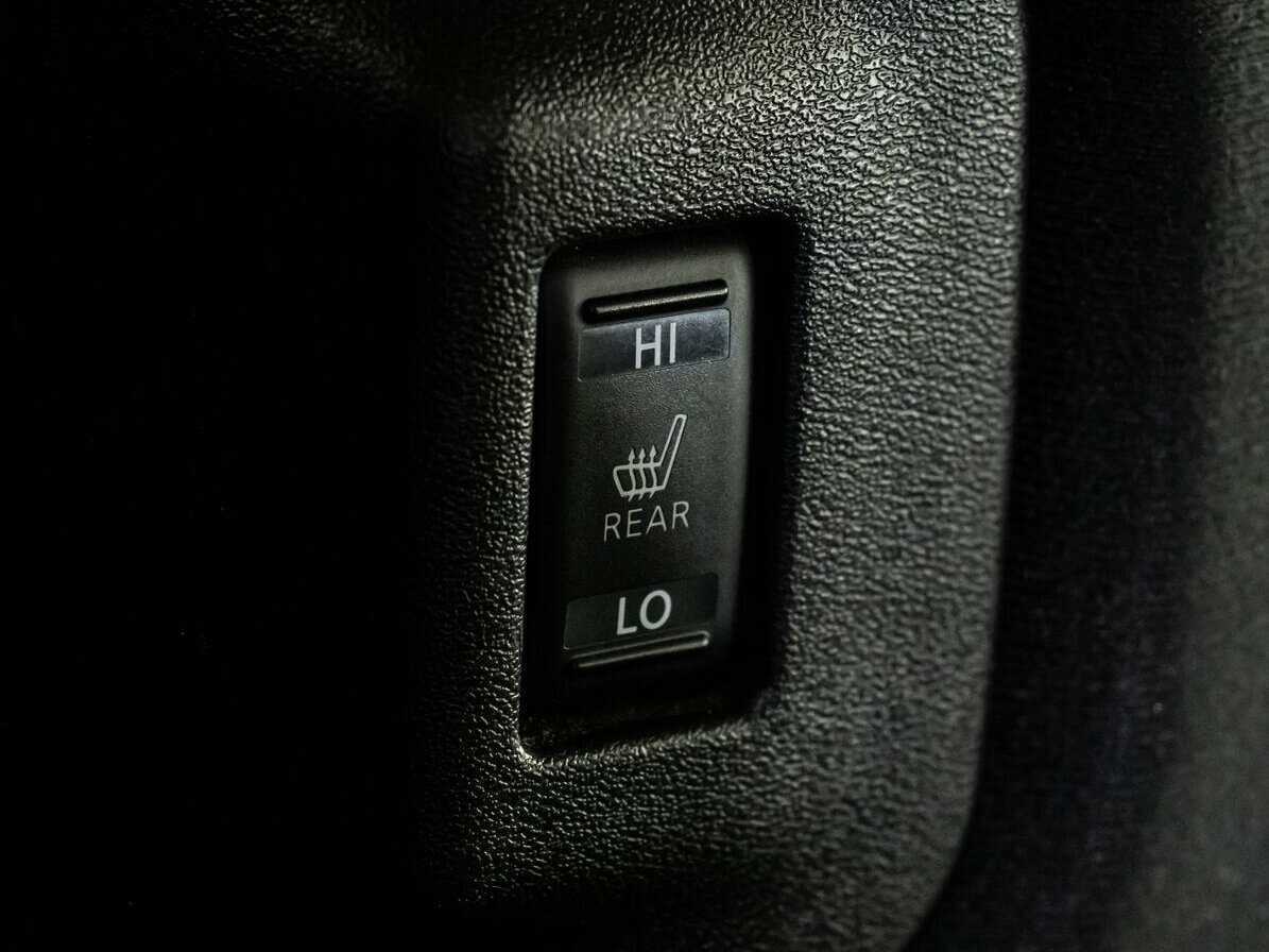 Купить Nissan Leaf с пробегом. Фото: #16