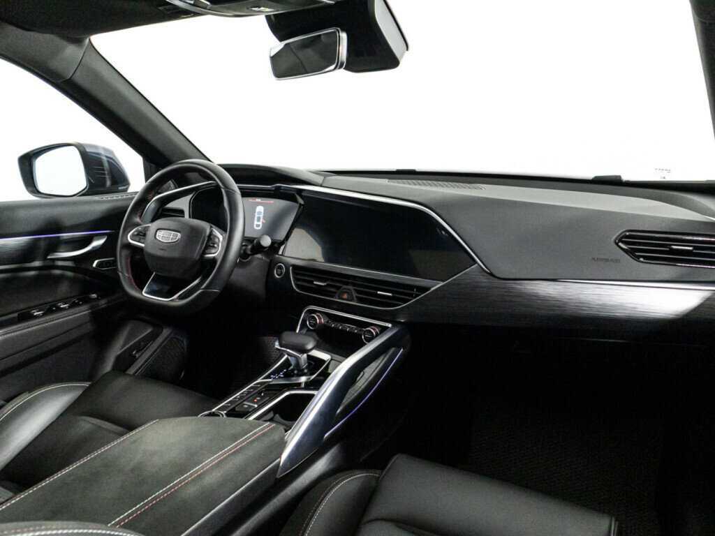 Купить Geely Tugella с пробегом. Фото: #8