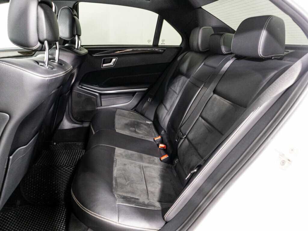 Купить Mercedes-Benz E-Класс с пробегом. Фото: #9