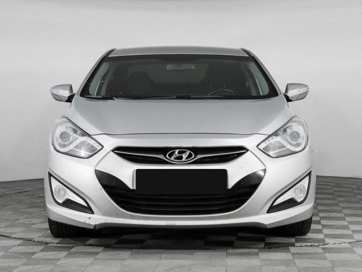 Купить Hyundai i40 с пробегом. Фото: #1