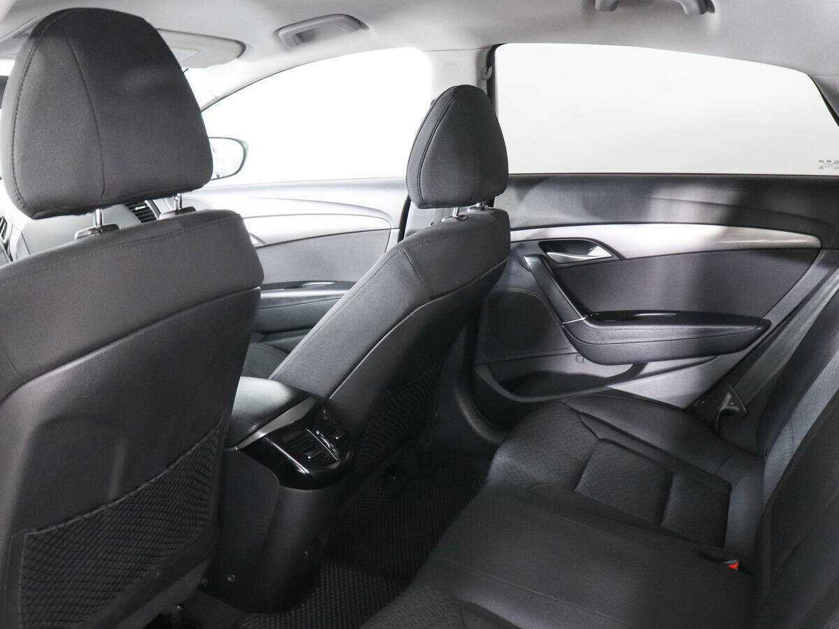 Купить Hyundai i40 с пробегом. Фото: #11