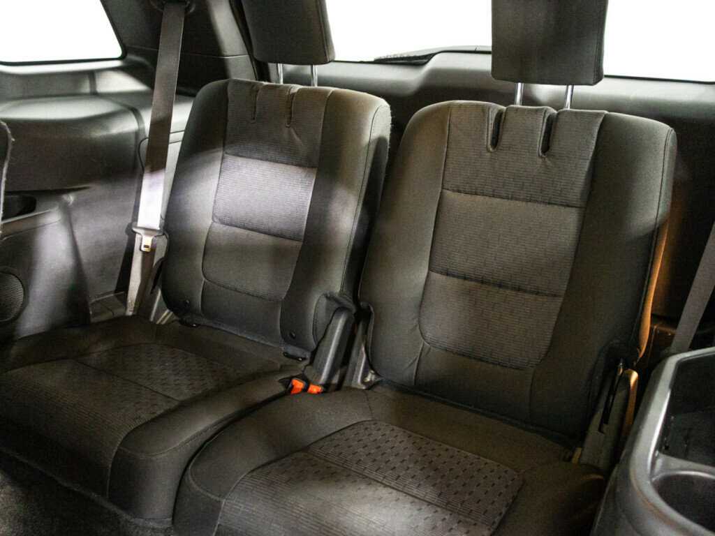 Купить Ford Explorer с пробегом. Фото: #14