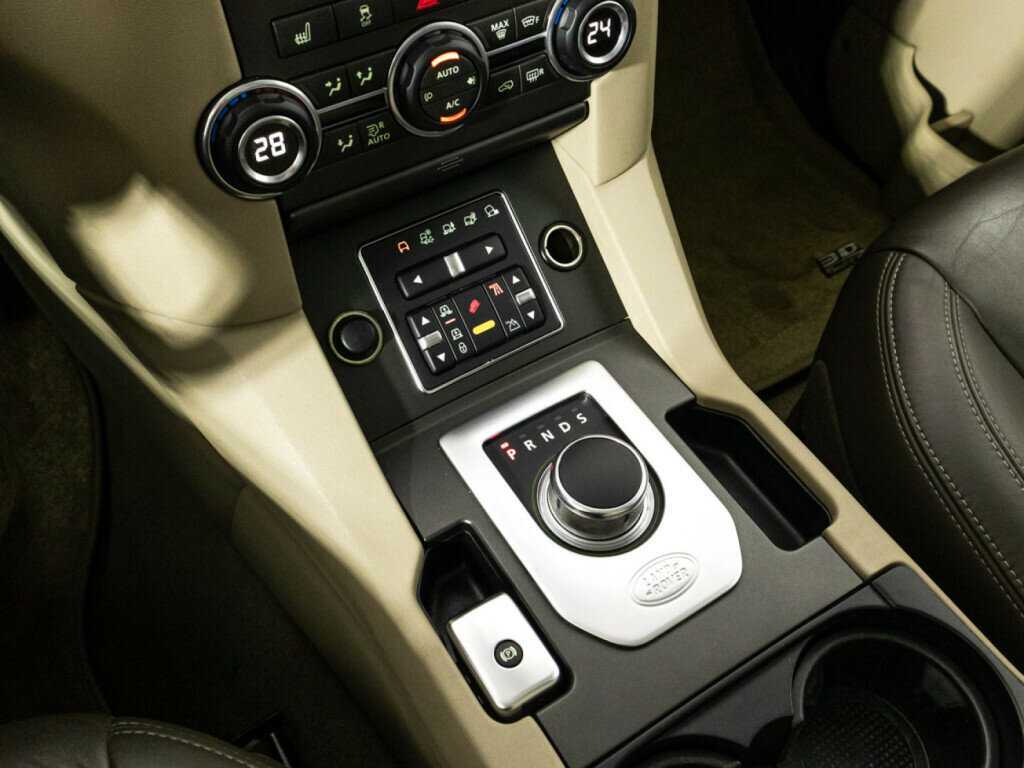 Купить Land Rover Discovery с пробегом. Фото: #26