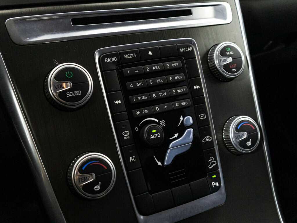 Купить Volvo XC60 с пробегом. Фото: #14