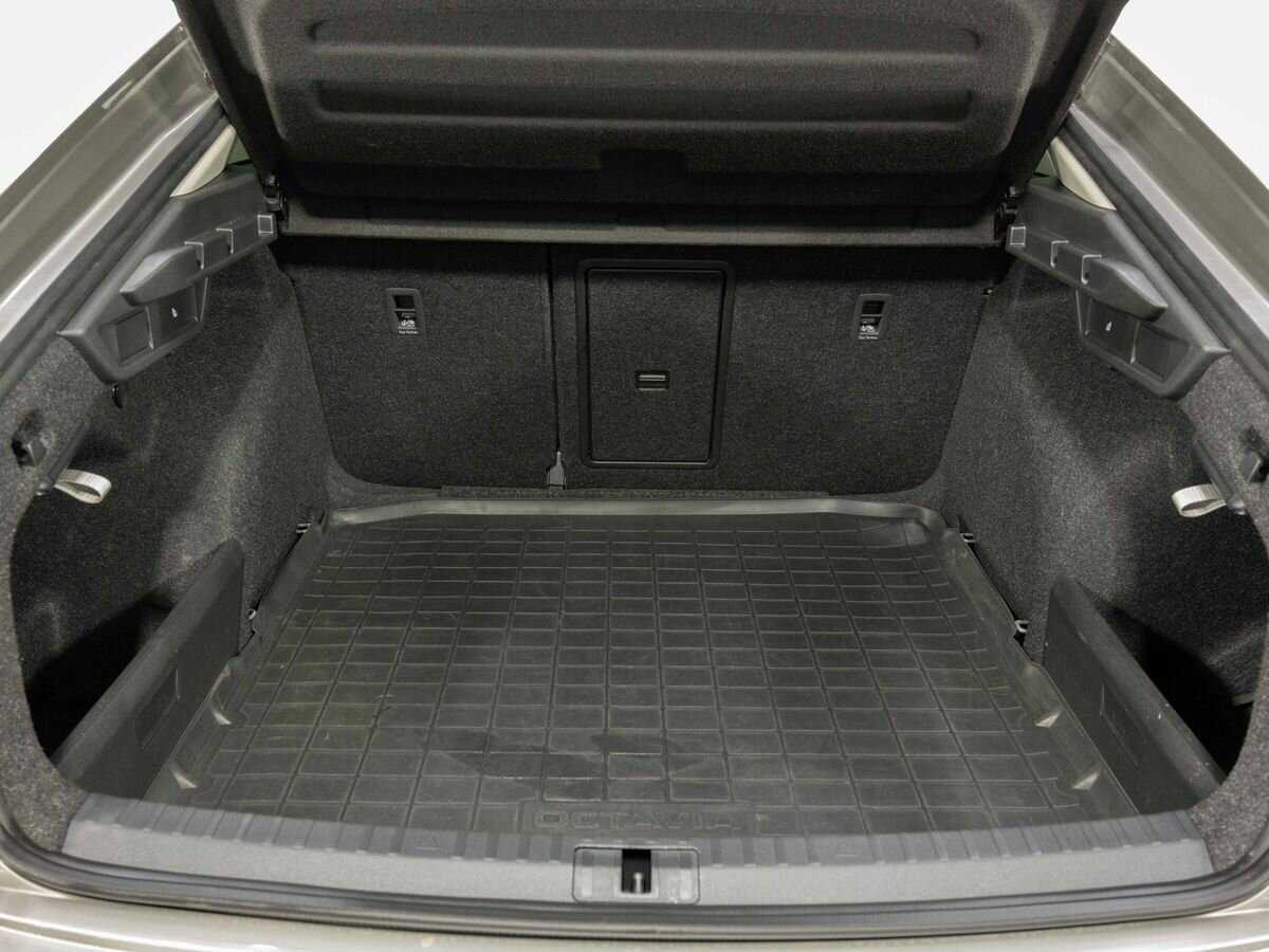 Купить Skoda Octavia с пробегом. Фото: #25