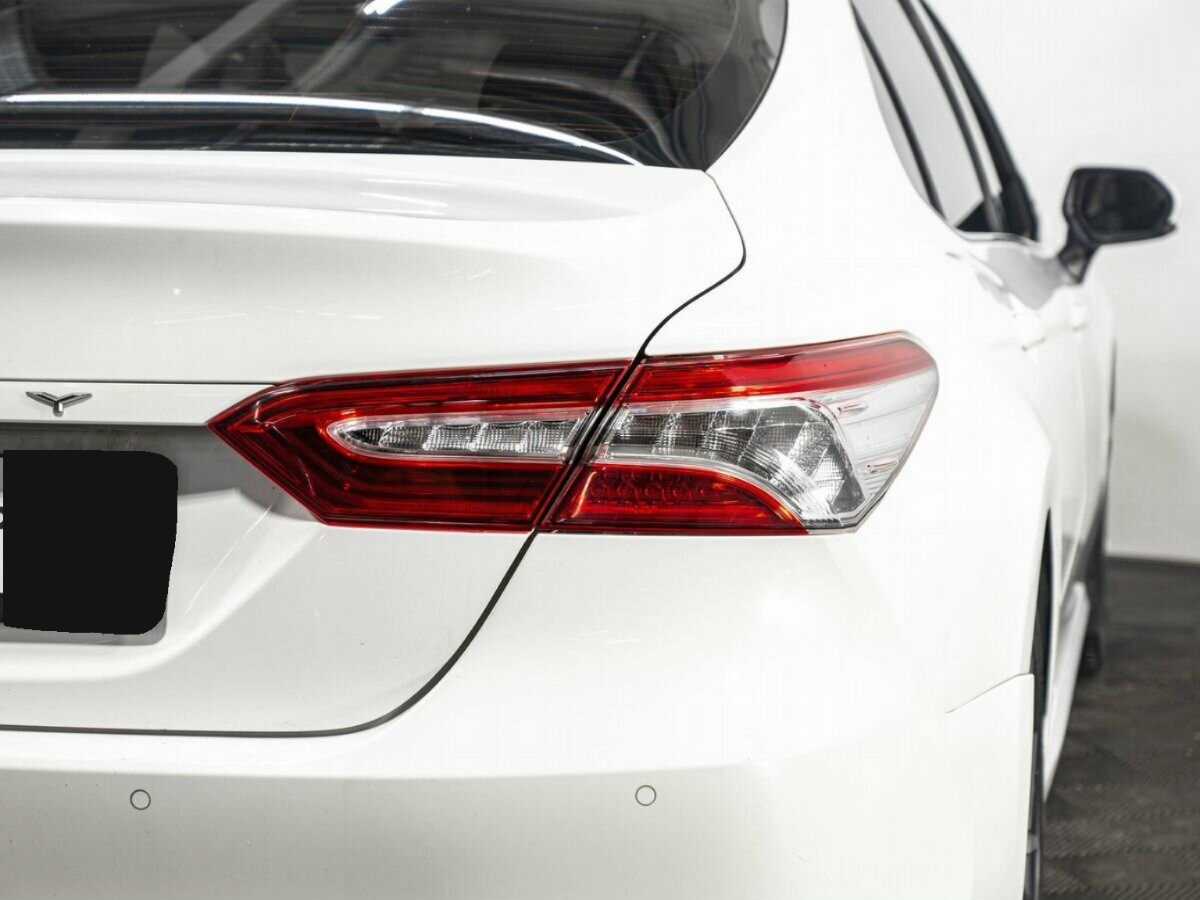 Купить Toyota Camry с пробегом. Фото: #6