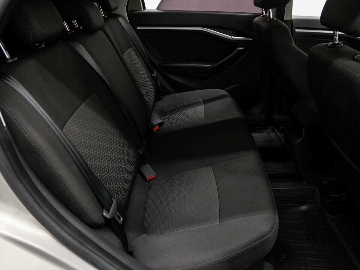 Купить Lada (ВАЗ) Vesta с пробегом. Фото: #9