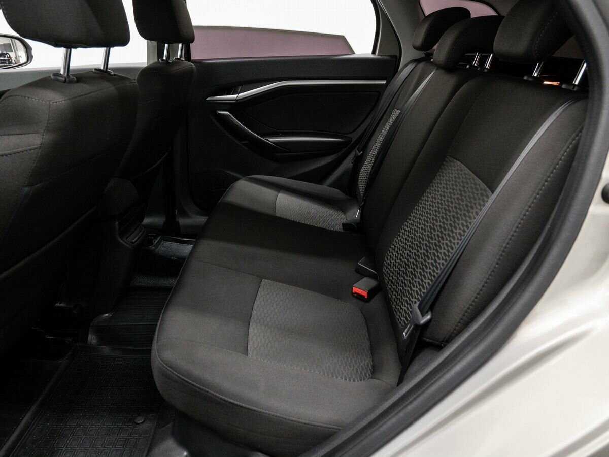 Купить Lada (ВАЗ) Vesta с пробегом. Фото: #12