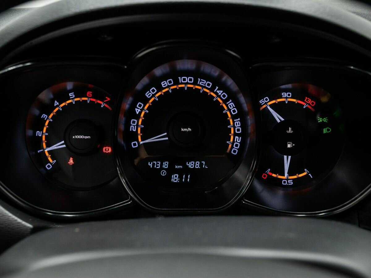 Купить Lada (ВАЗ) Vesta с пробегом. Фото: #20