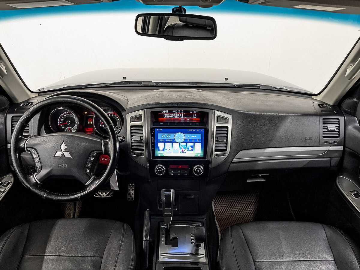 Купить Mitsubishi Pajero с пробегом. Фото: #13