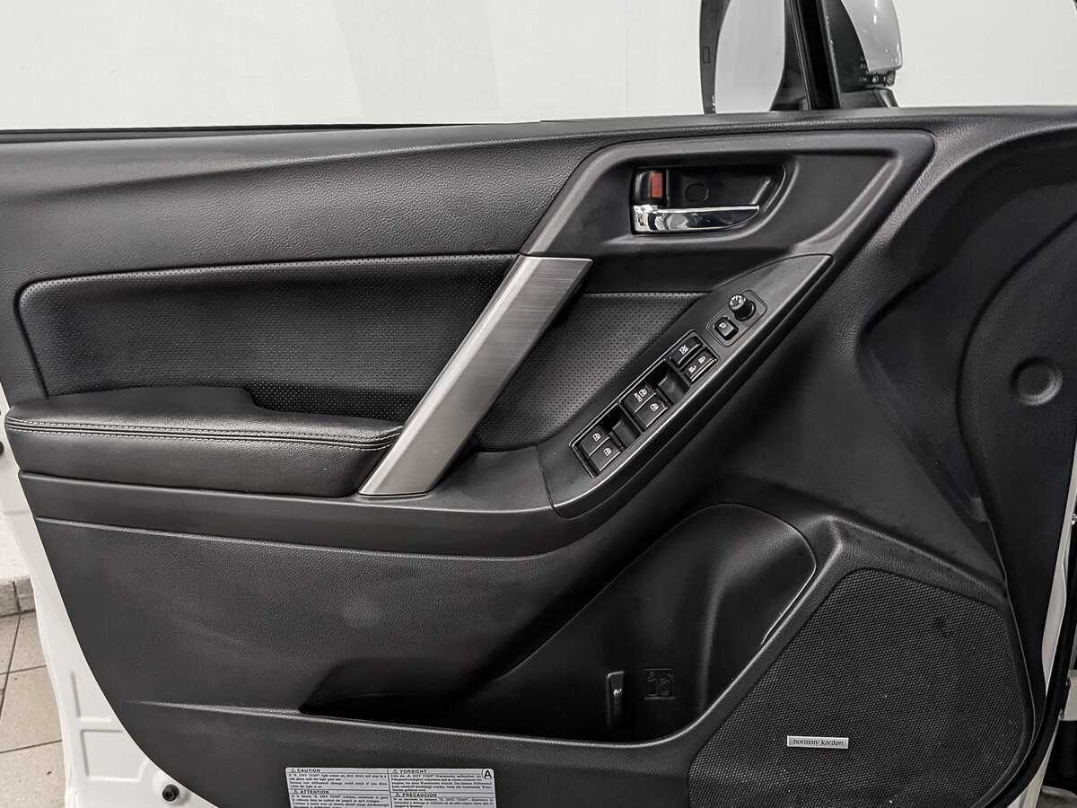 Купить Subaru Forester с пробегом. Фото: #18