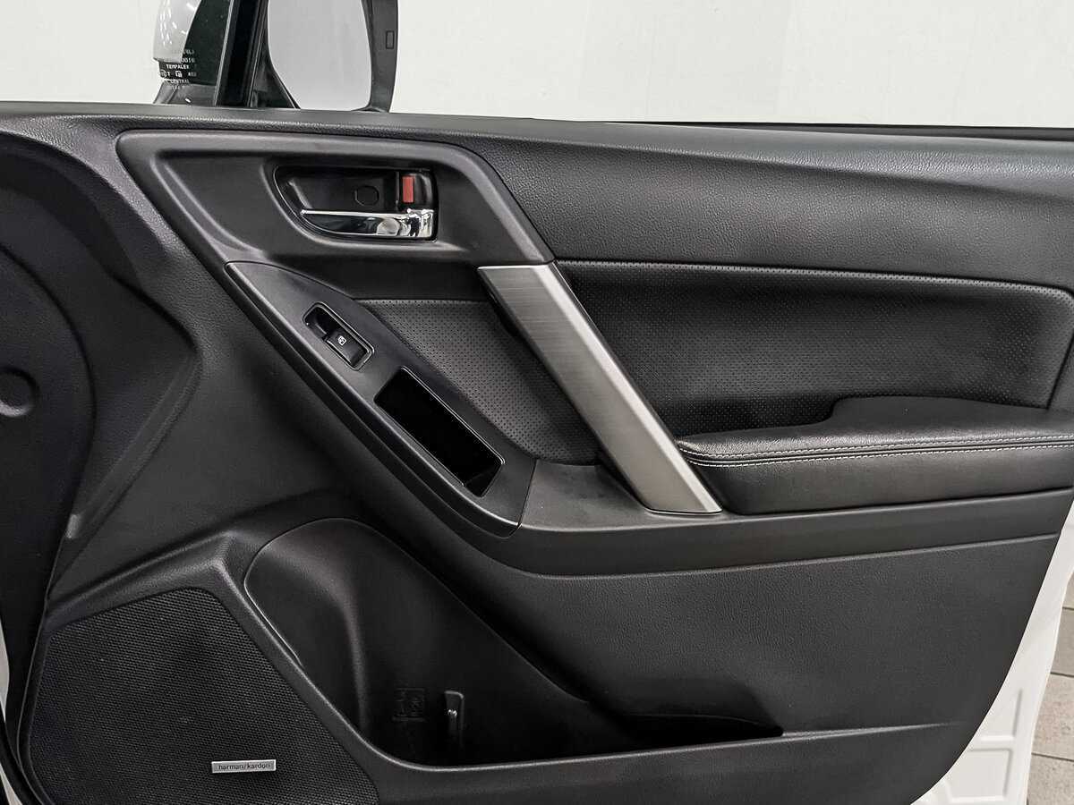 Купить Subaru Forester с пробегом. Фото: #23