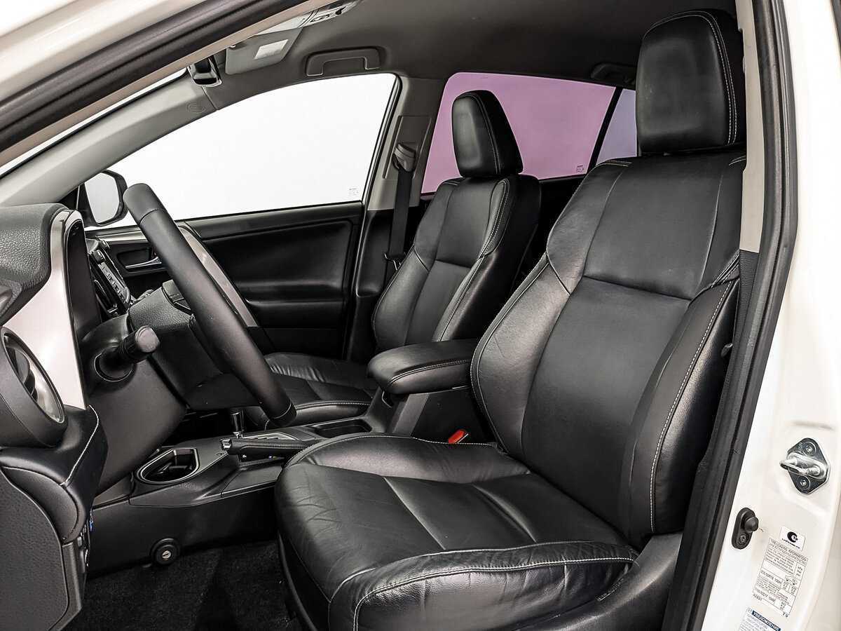 Купить Toyota RAV4 с пробегом. Фото: #19