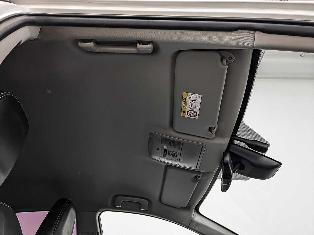 Купить Toyota RAV4 с пробегом. Фото: #22