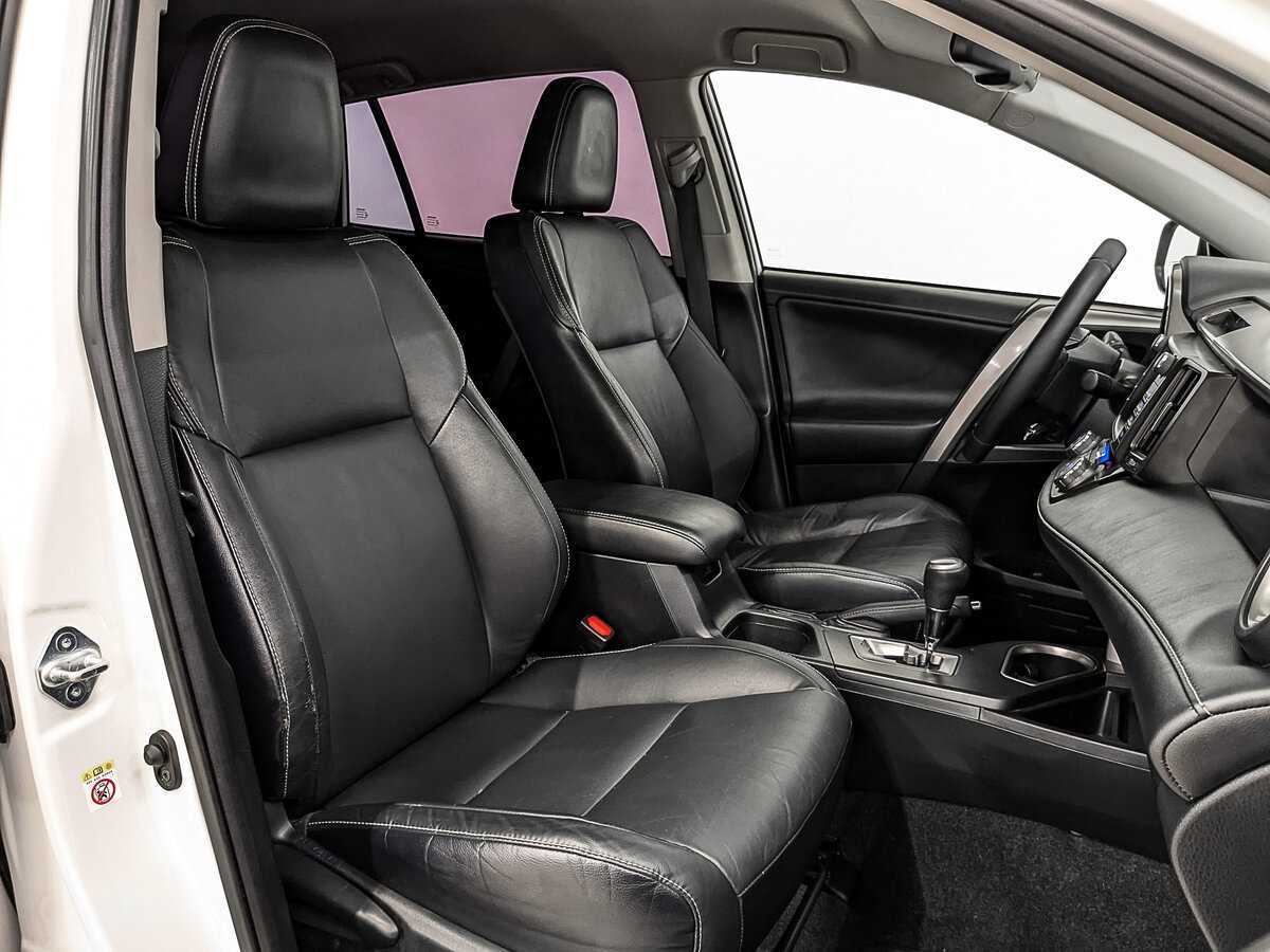 Купить Toyota RAV4 с пробегом. Фото: #23