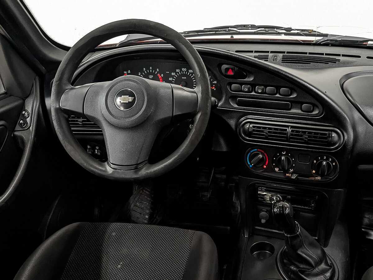 Купить Chevrolet Niva с пробегом. Фото: #24