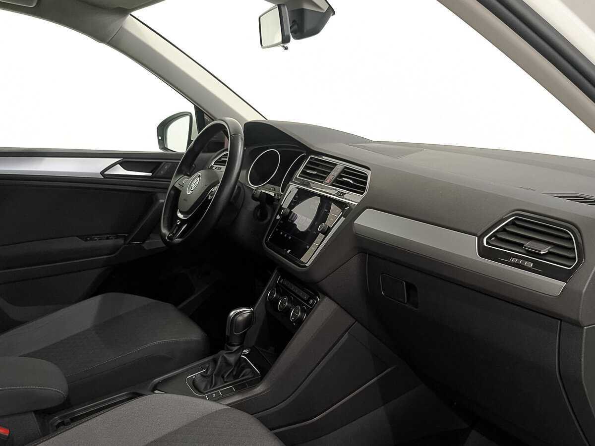 Купить Volkswagen Tiguan с пробегом. Фото: #12