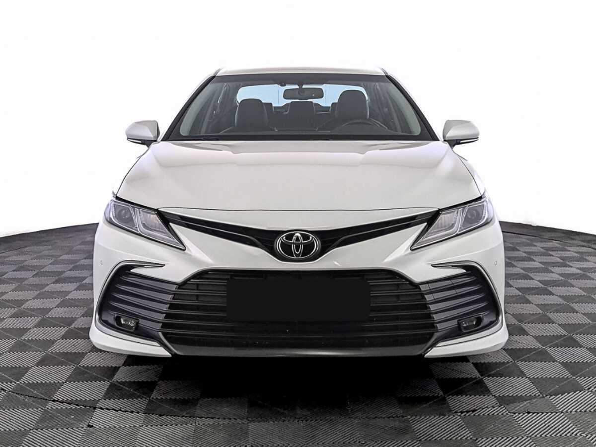 Купить Toyota Camry с пробегом. Фото: #1