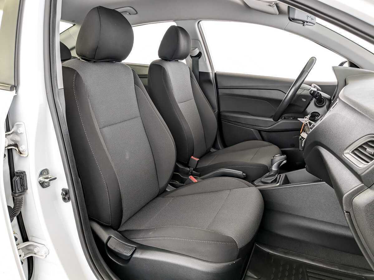 Купить Hyundai Solaris с пробегом. Фото: #22