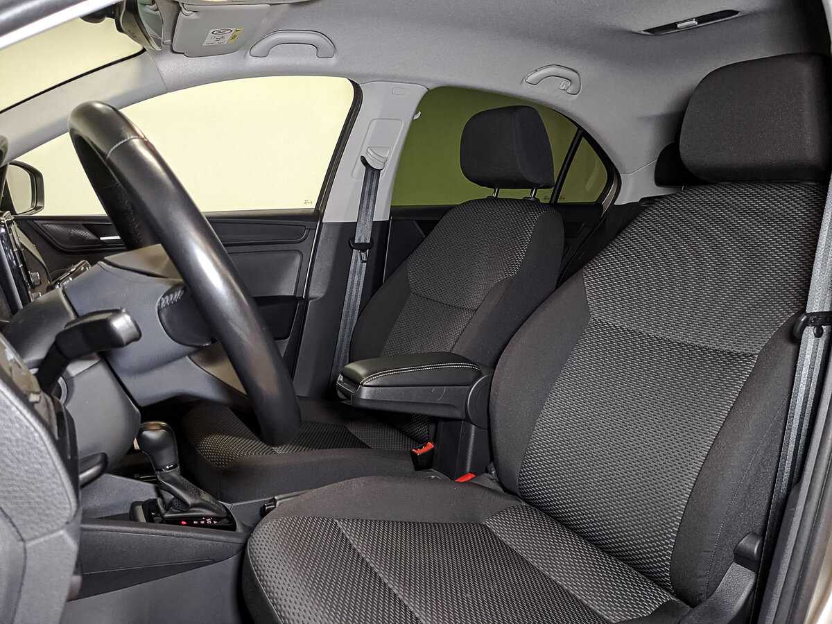 Купить Volkswagen Polo с пробегом. Фото: #19