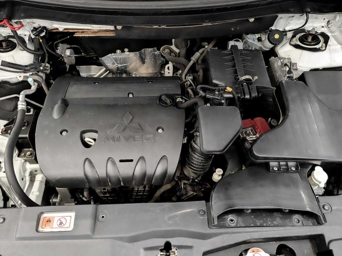 Купить Mitsubishi Outlander с пробегом. Фото: #8