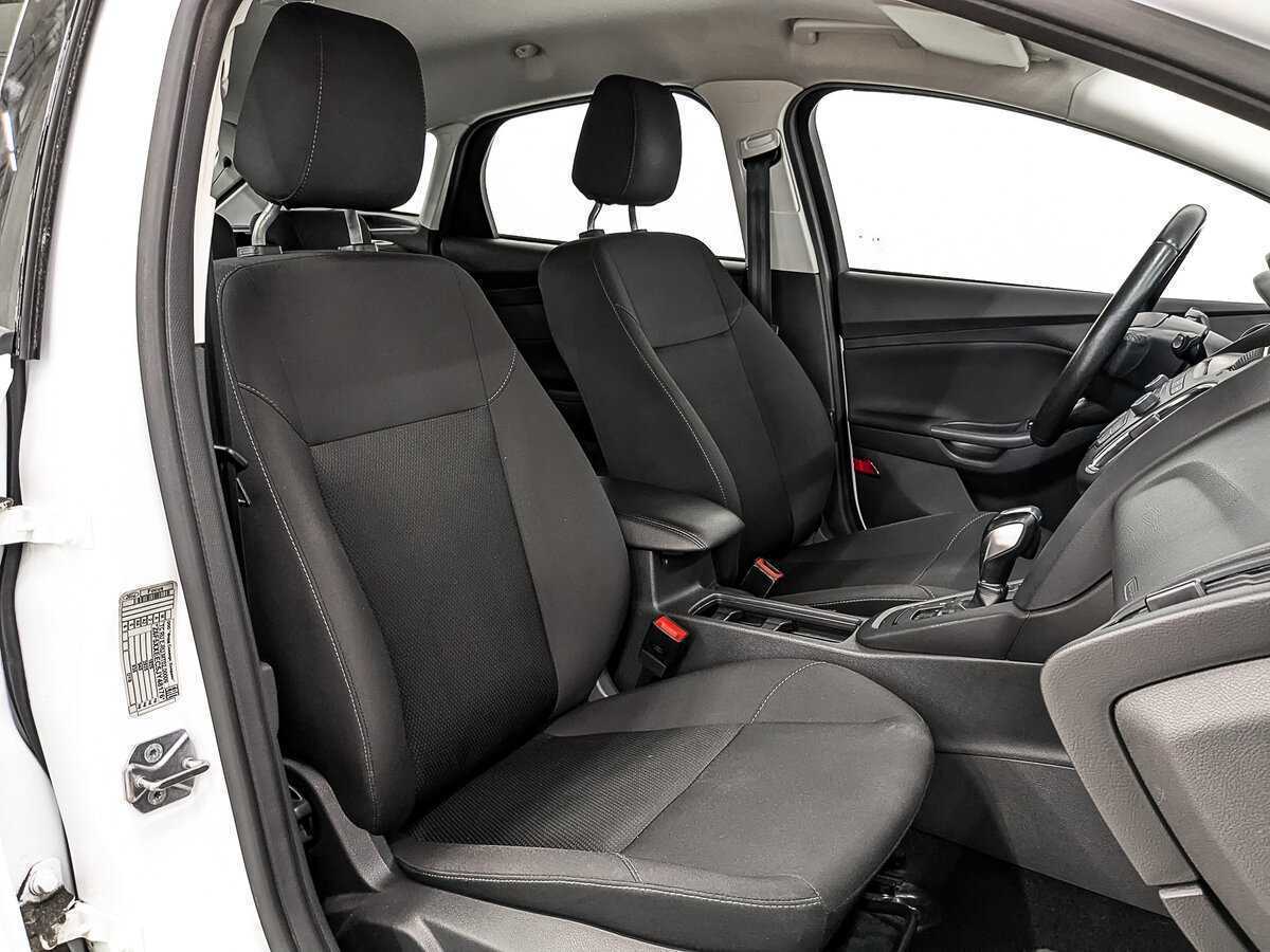 Купить Ford Focus с пробегом. Фото: #23