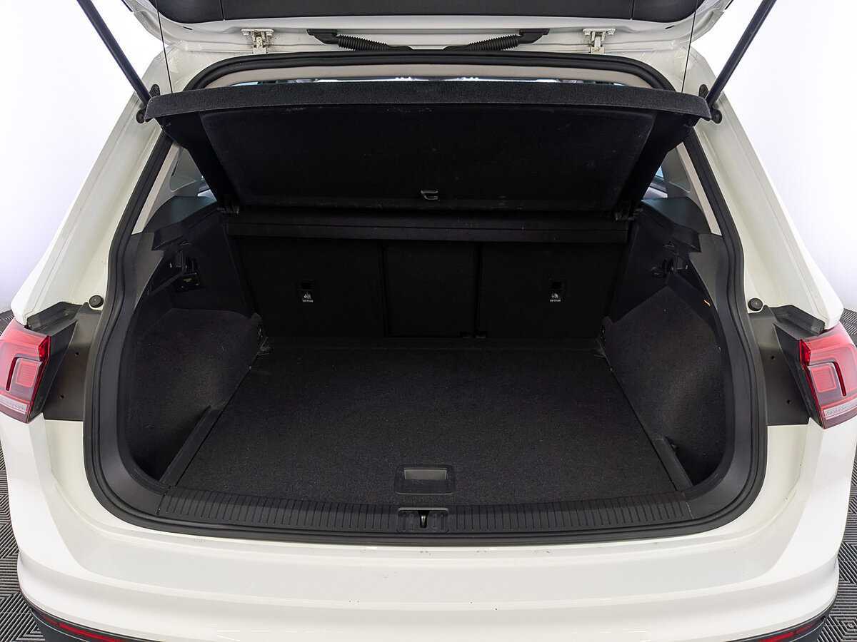 Купить Volkswagen Tiguan с пробегом. Фото: #9