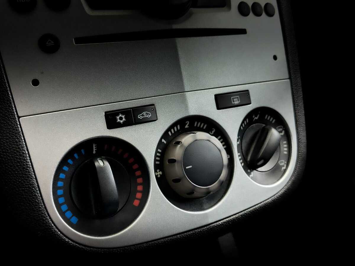 Купить Opel Corsa с пробегом. Фото: #24