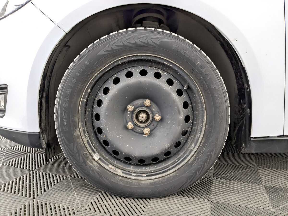 Купить Ford Focus с пробегом. Фото: #17