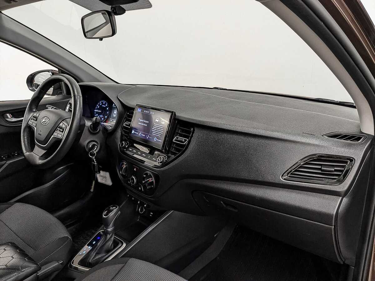 Купить Hyundai Solaris с пробегом. Фото: #12