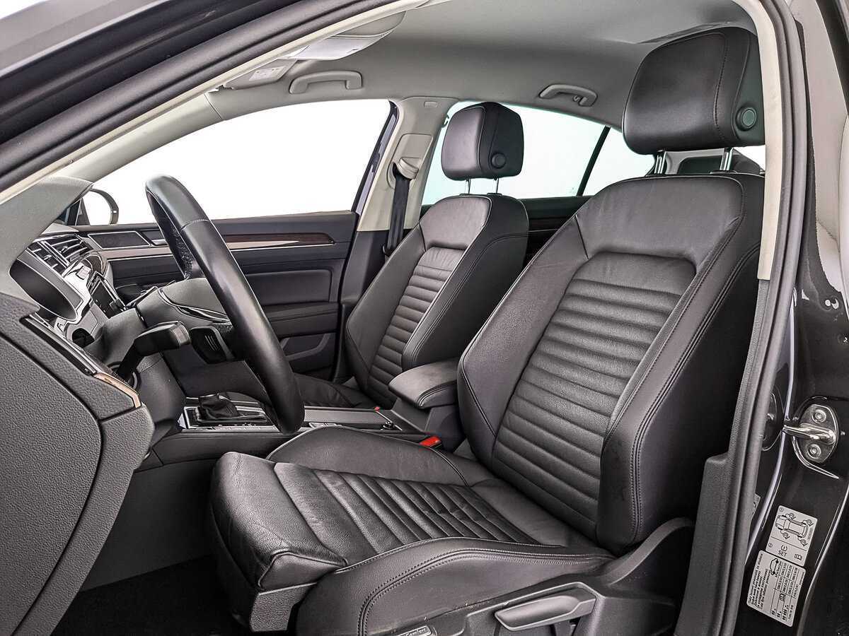 Купить Volkswagen Passat с пробегом. Фото: #19