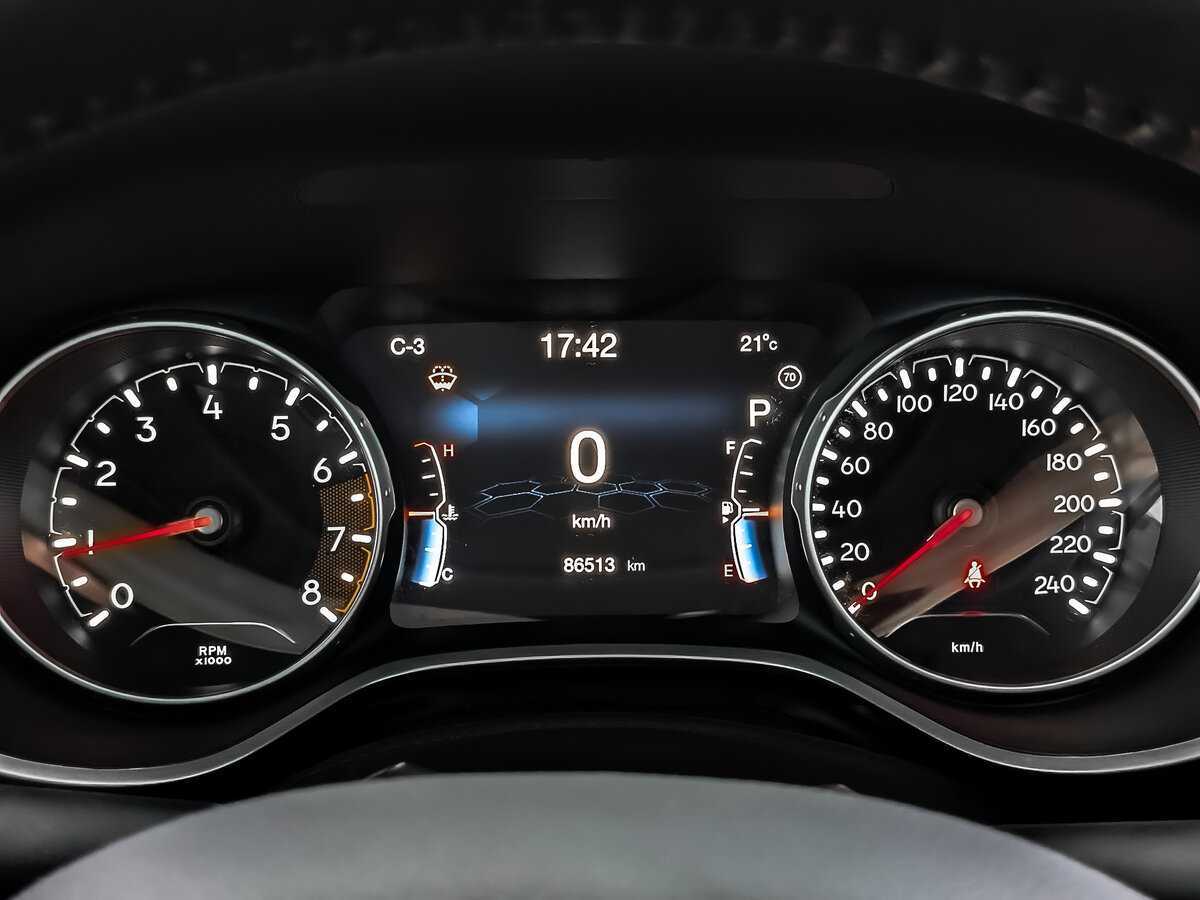 Купить Jeep Compass с пробегом. Фото: #15