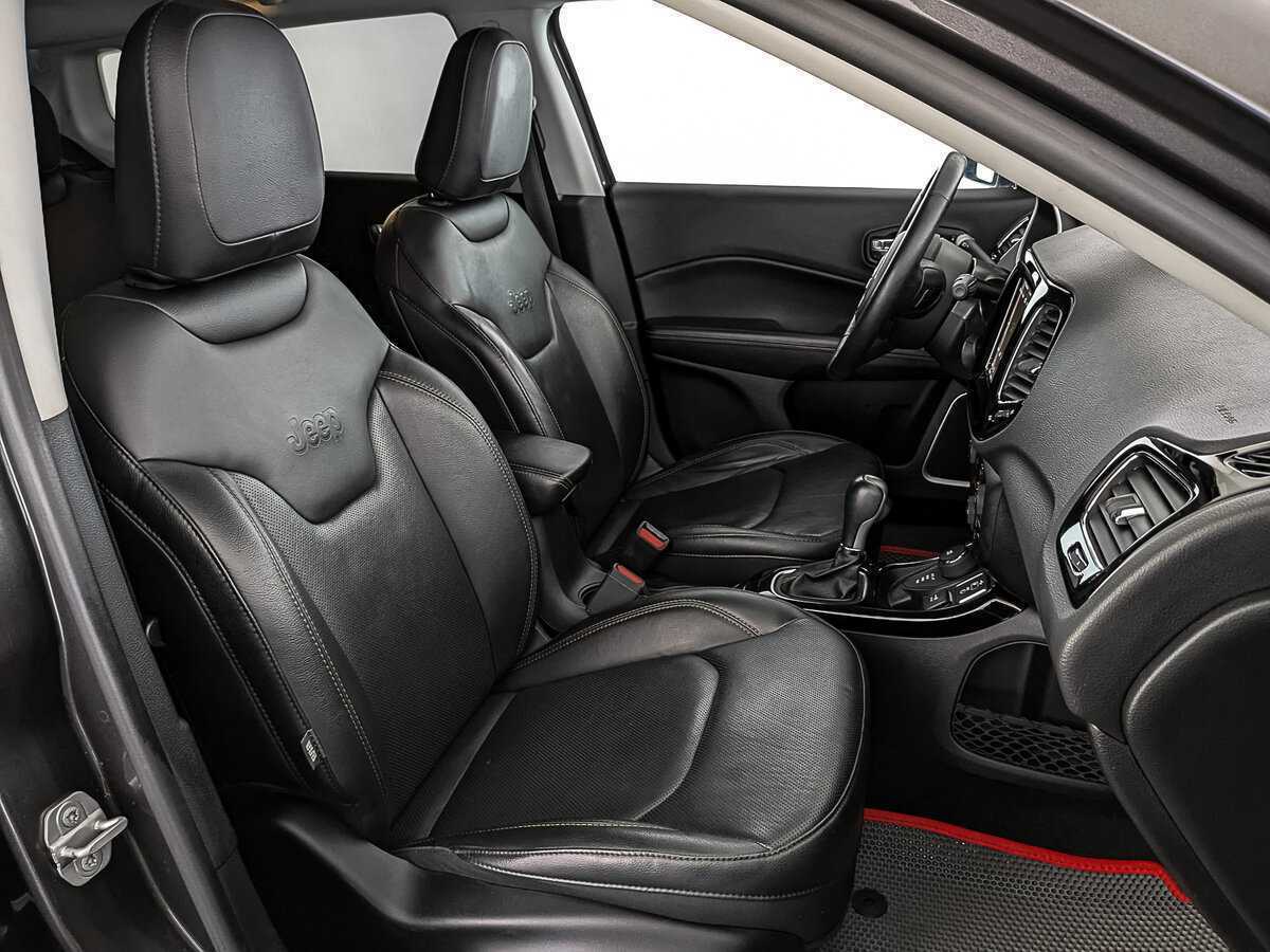 Купить Jeep Compass с пробегом. Фото: #22