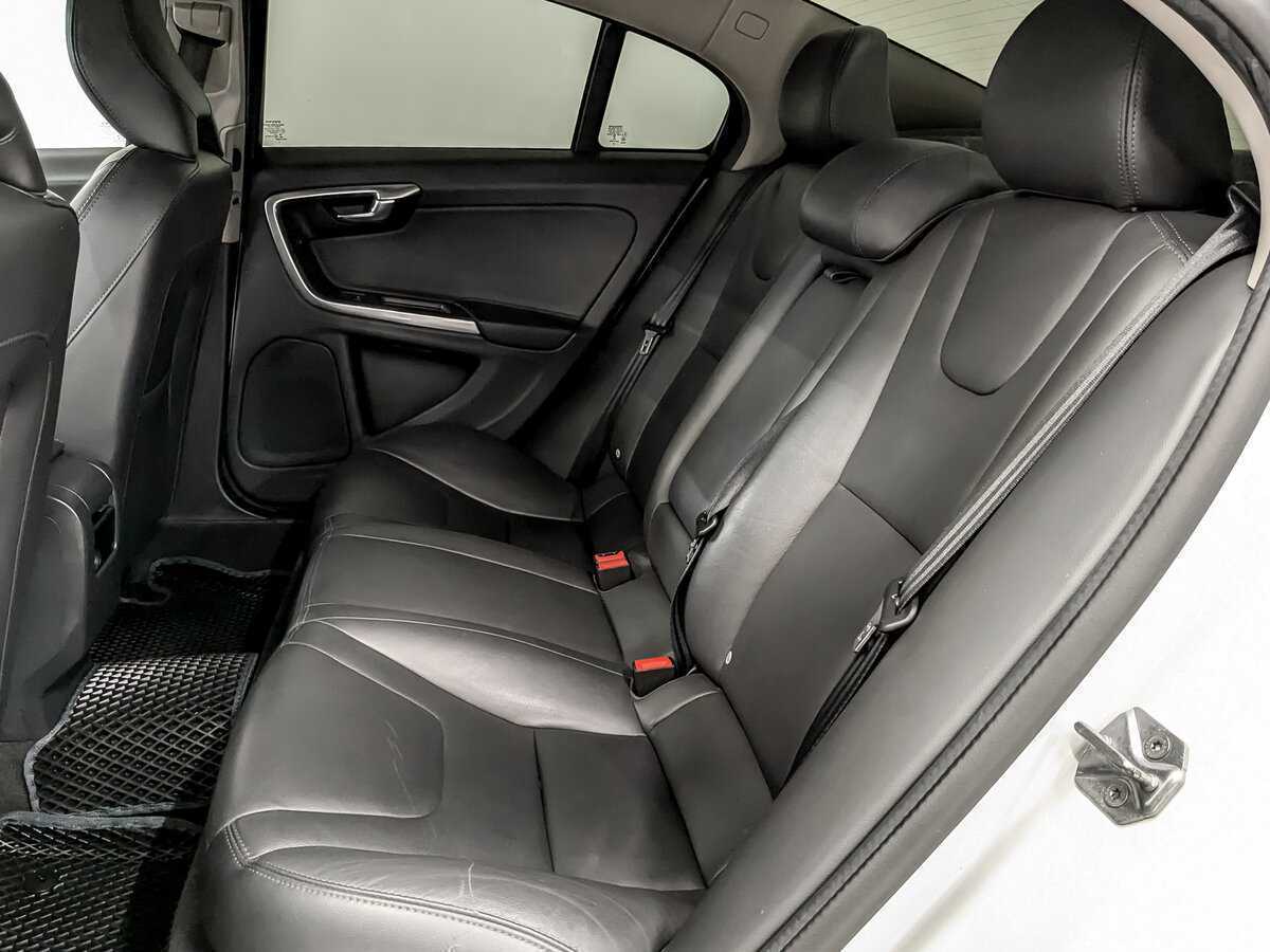Купить Volvo S60 с пробегом. Фото: #11