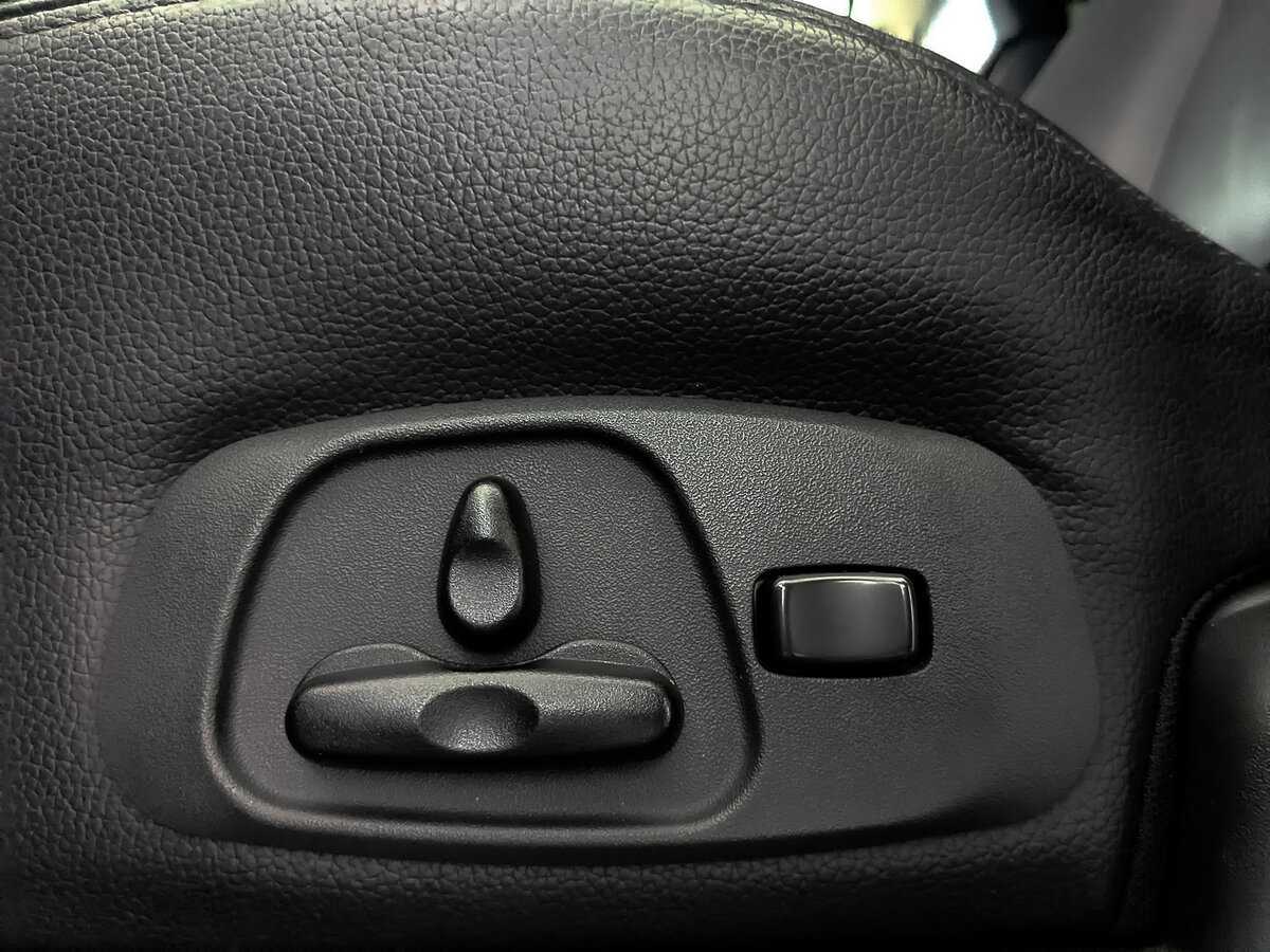 Купить Mitsubishi Pajero с пробегом. Фото: #25