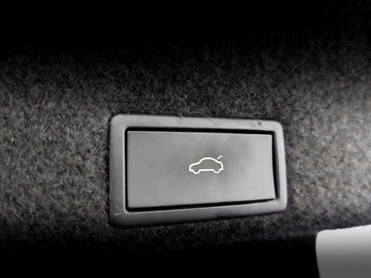 Купить Volkswagen Passat с пробегом. Фото: #25