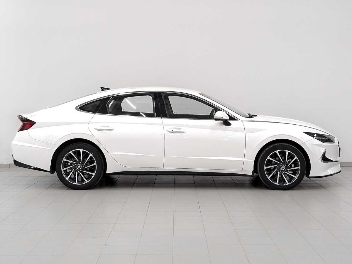 Купить Hyundai Sonata с пробегом. Фото: #3