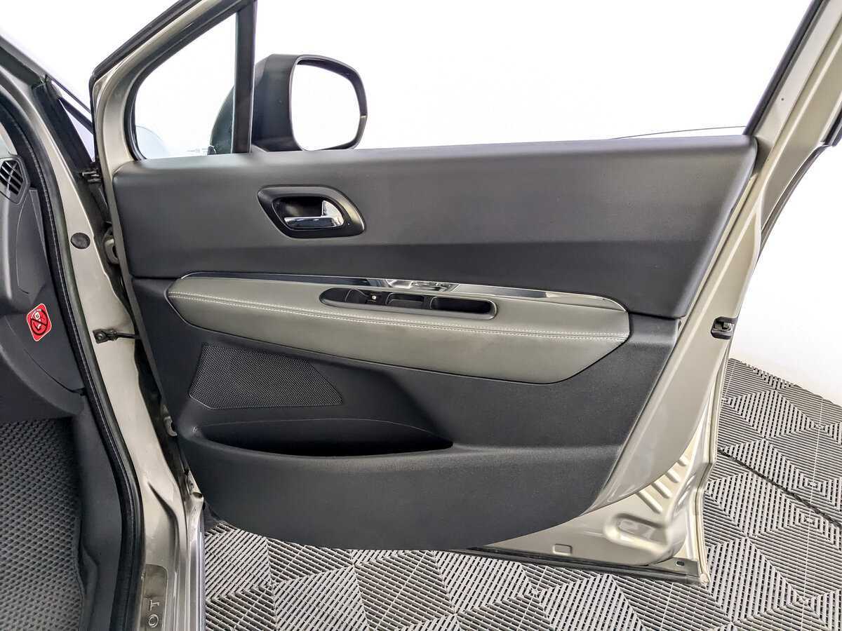 Продажа Б/У Пежо 3008. Фото: #23