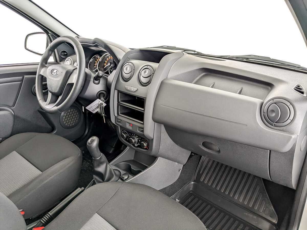 Купить Lada (ВАЗ) Largus с пробегом. Фото: #10