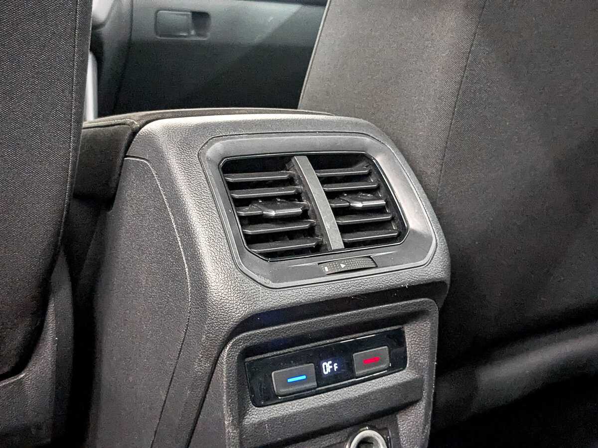 Купить Volkswagen Tiguan с пробегом. Фото: #23