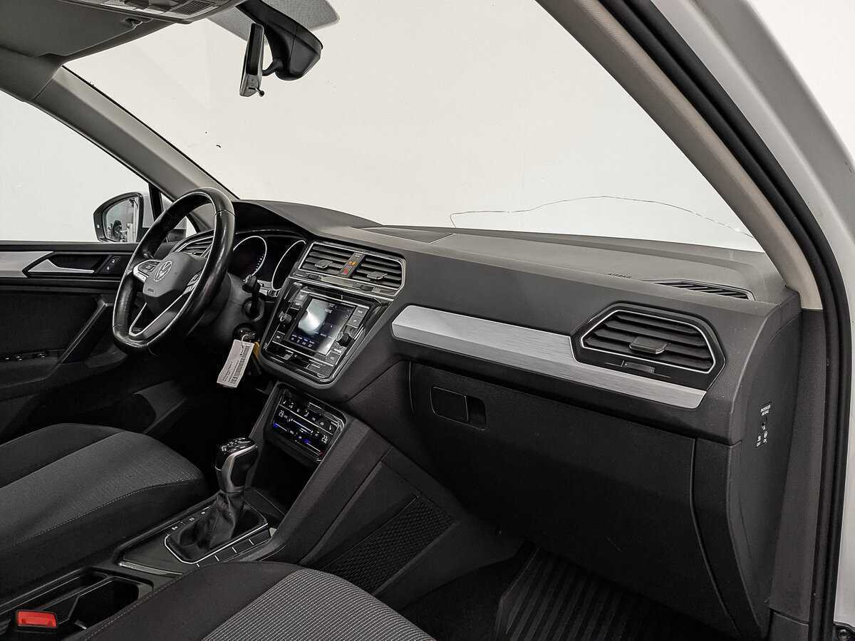 Купить Volkswagen Tiguan с пробегом. Фото: #10
