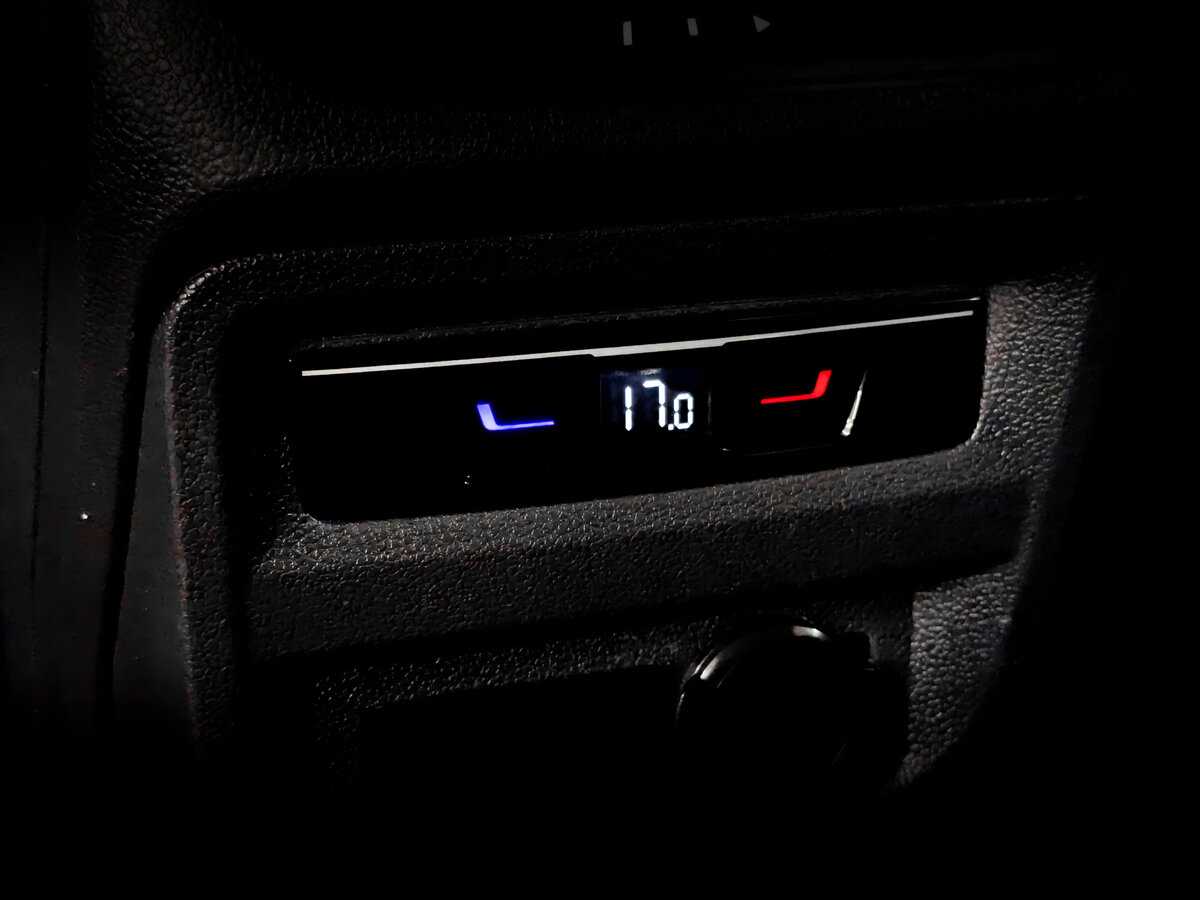 Купить Volkswagen Tiguan с пробегом. Фото: #27