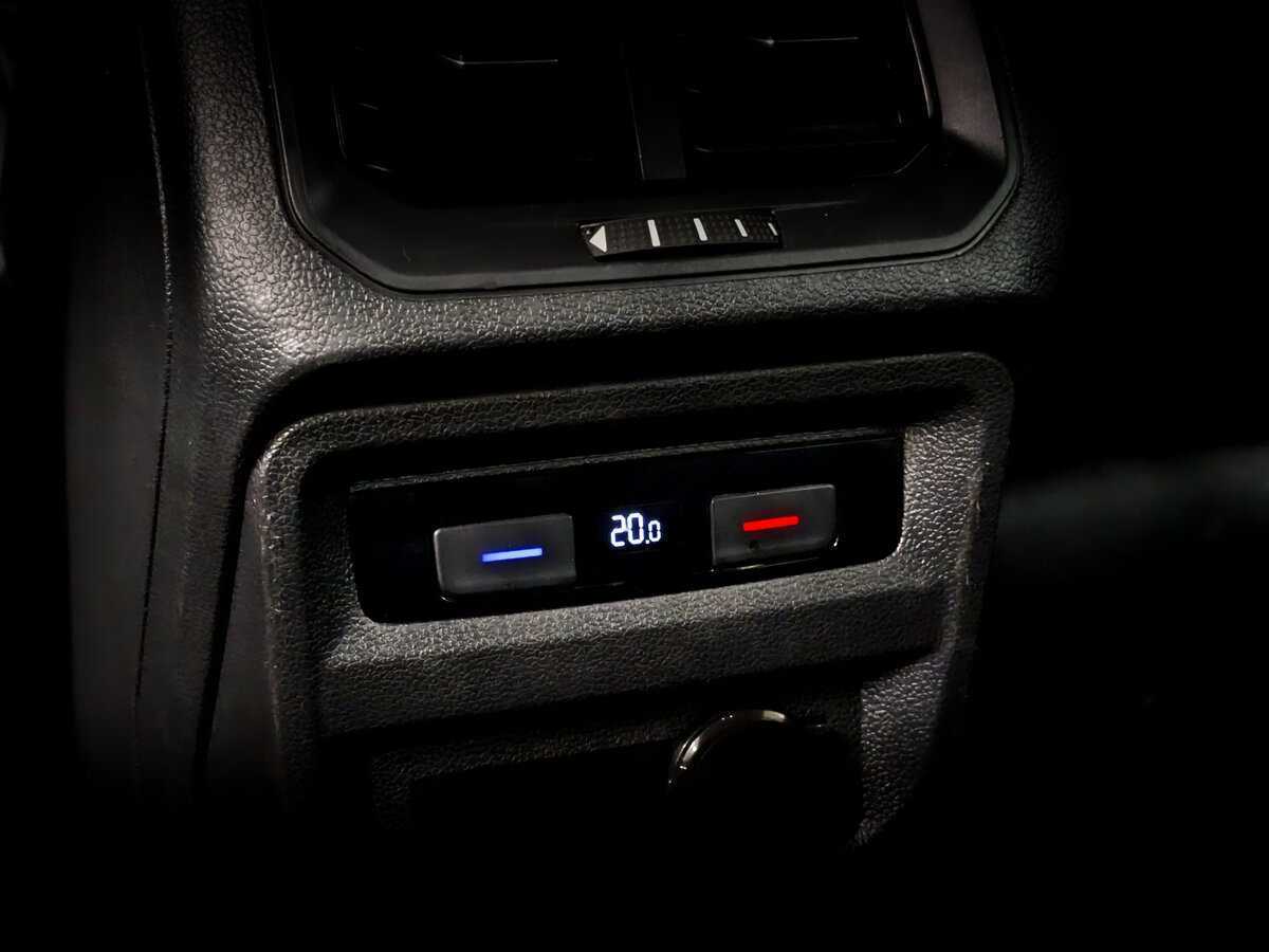 Купить Volkswagen Tiguan с пробегом. Фото: #27