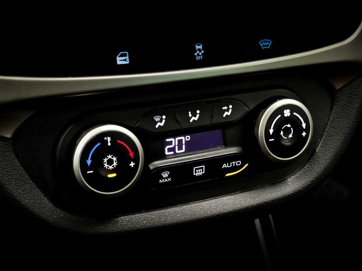 Купить Lada (ВАЗ) Vesta с пробегом. Фото: #23