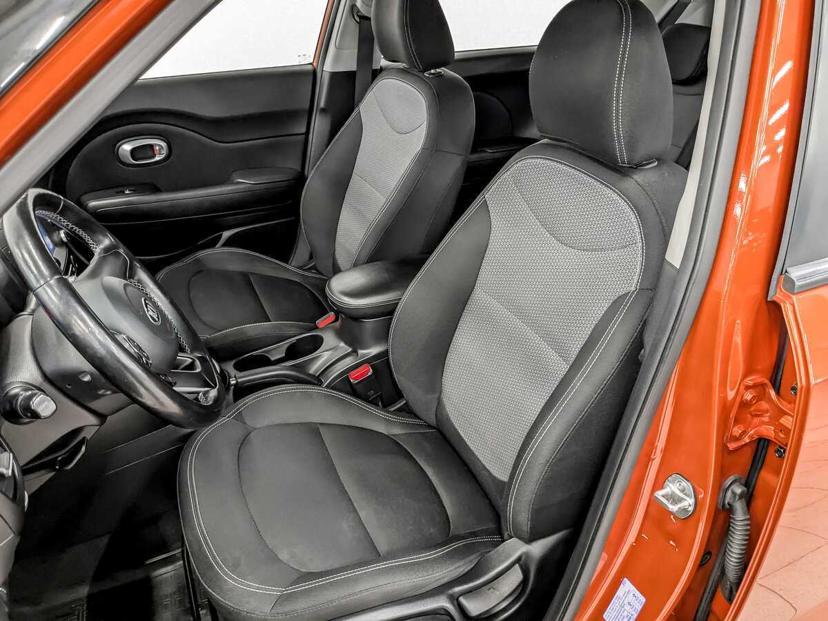 Купить Kia Soul с пробегом. Фото: #17