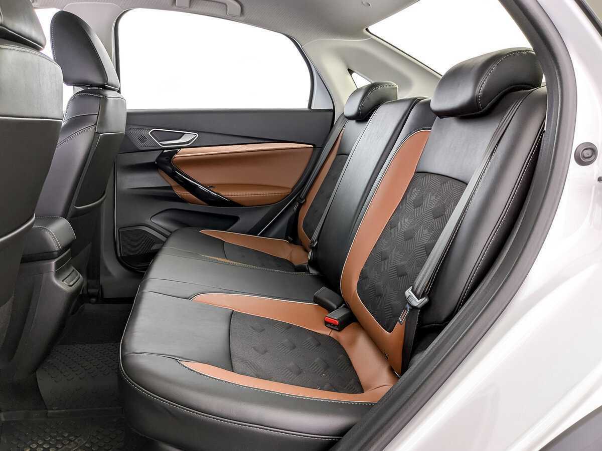 Купить Lada (ВАЗ) Vesta с пробегом. Фото: #11