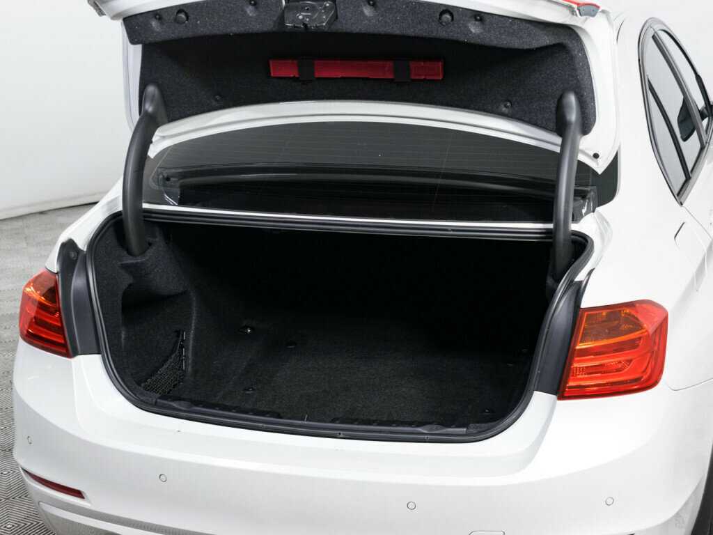 Купить BMW 3 серии с пробегом. Фото: #6