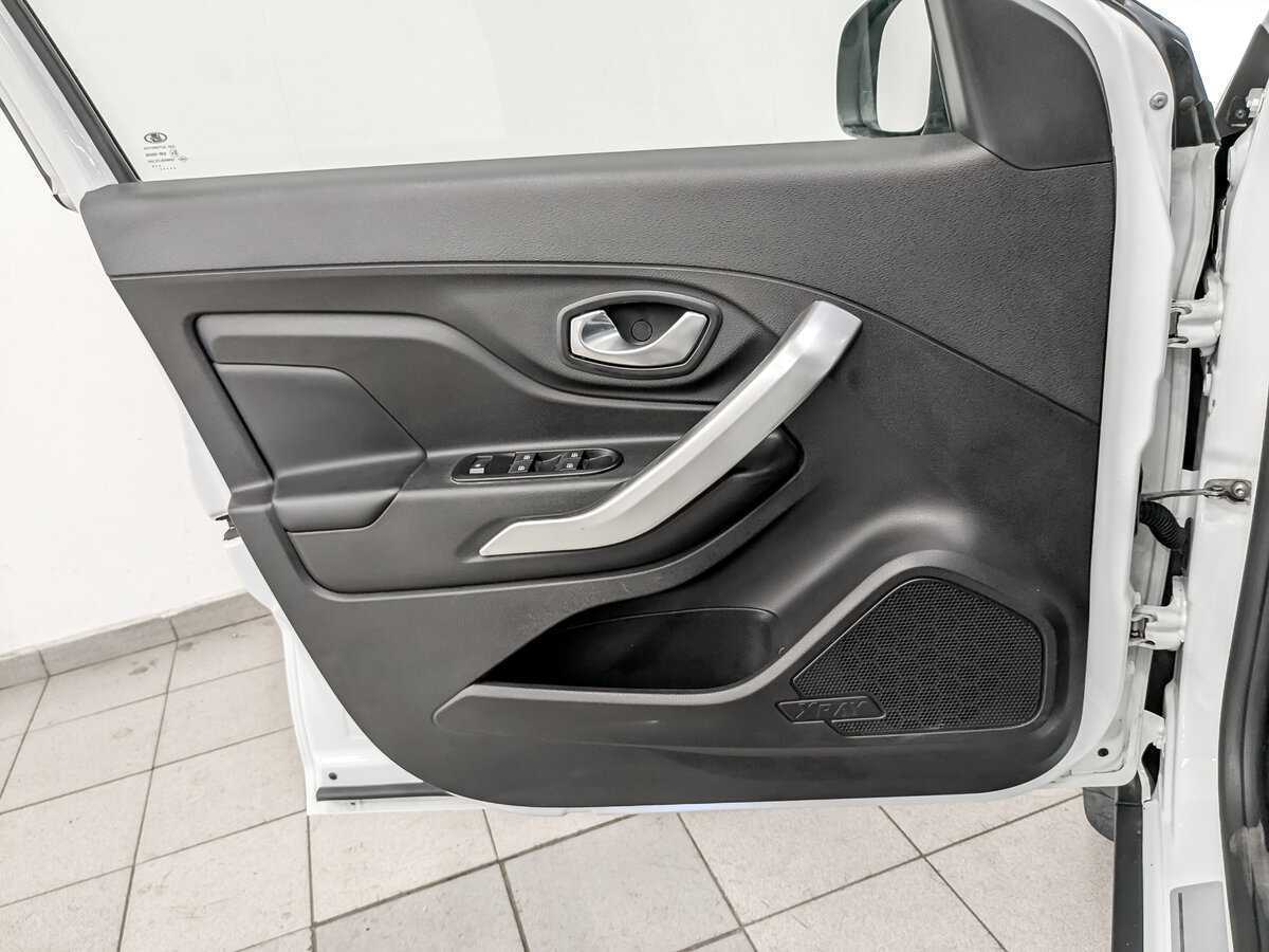 Купить Lada (ВАЗ) XRAY с пробегом. Фото: #16