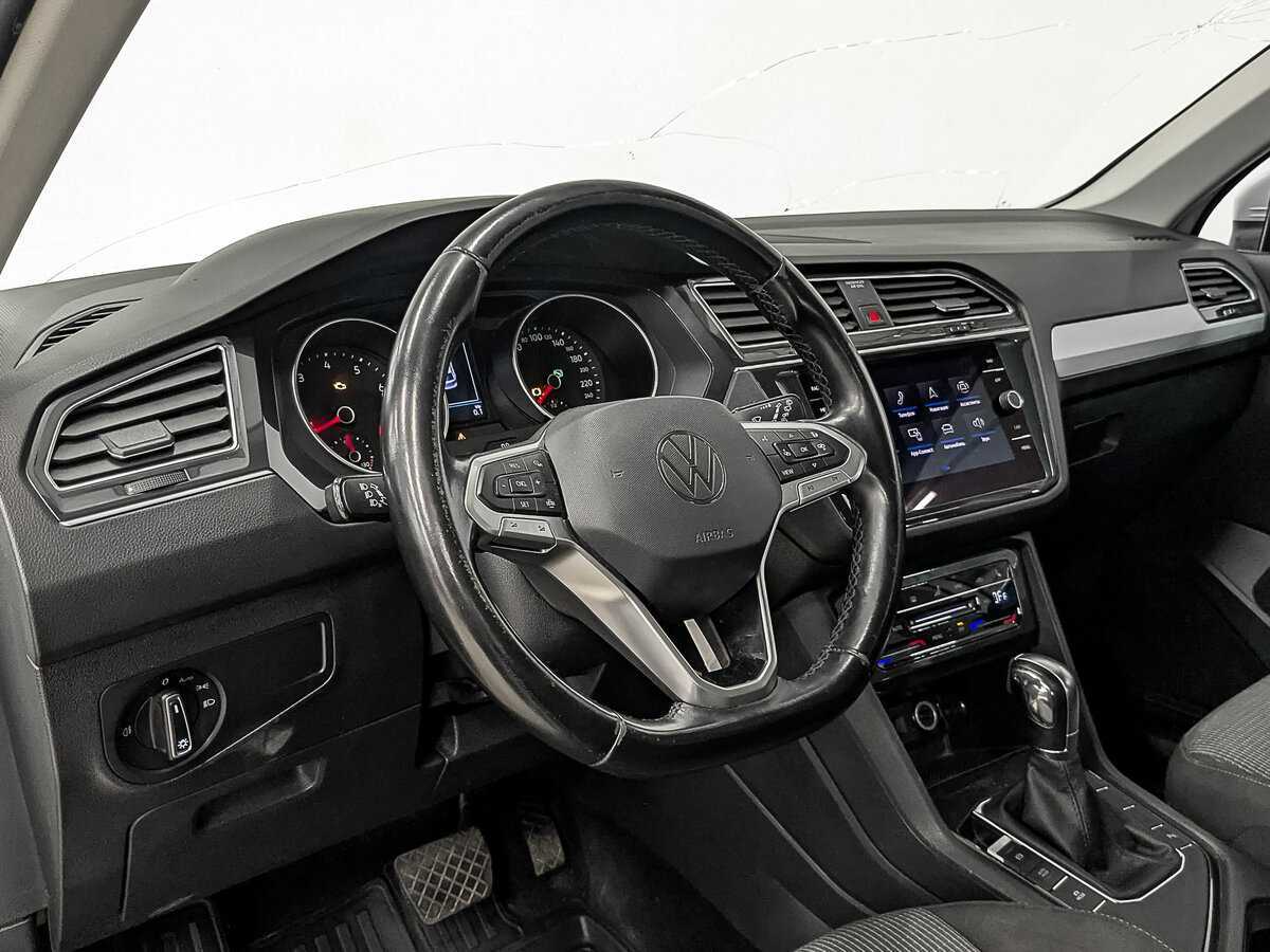 Купить Volkswagen Tiguan с пробегом. Фото: #12