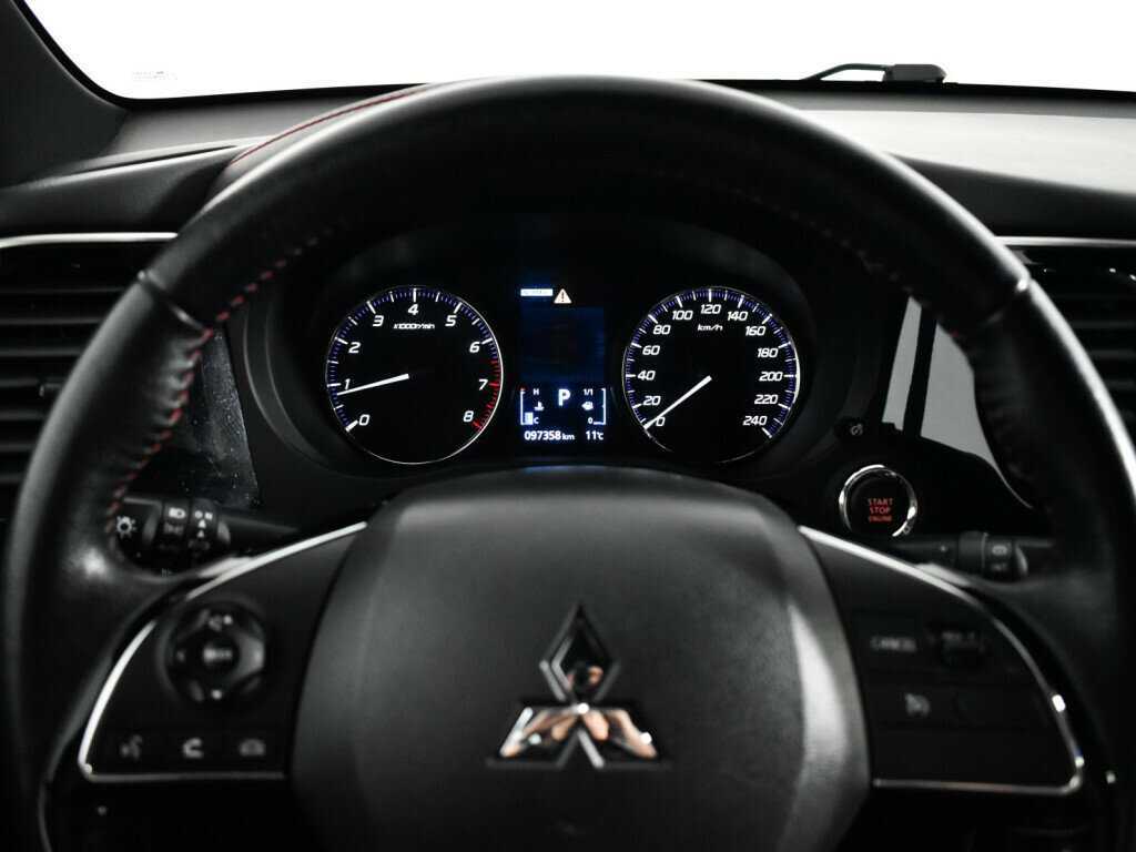 Купить Mitsubishi Outlander с пробегом. Фото: #10